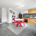G0 Cozy, Bright, Warm Apartament Vichy