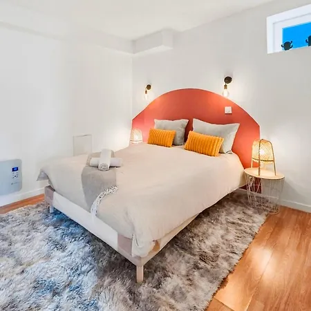 G0 Cozy, Bright, Warm Apartment